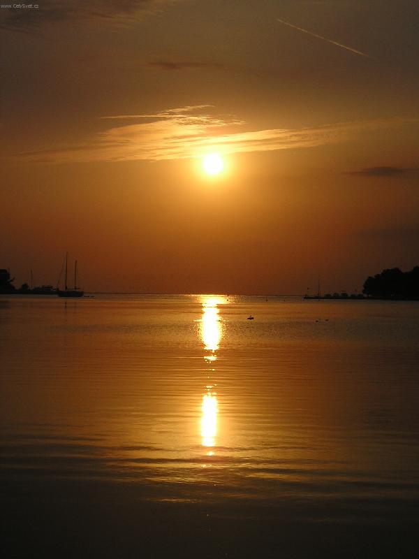 Foto: z�pad slunce v Pore�i