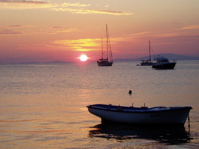 Foto: Z�pad slunce v Novalji